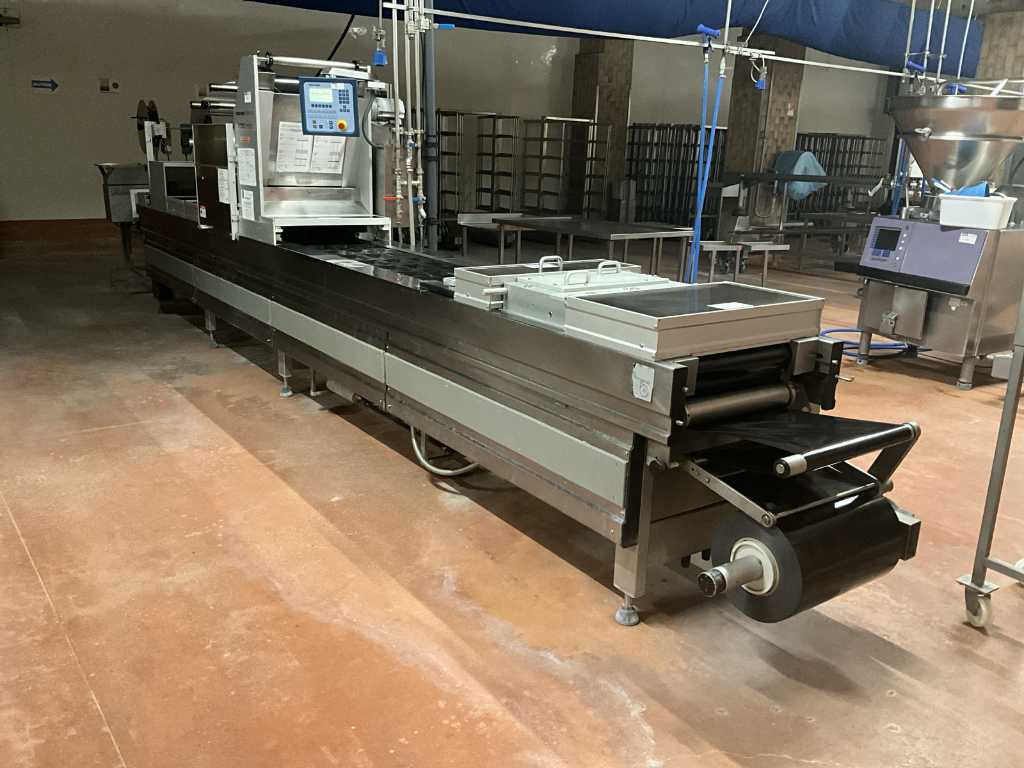 MULTIVAC R570CD Thermoforming Machine