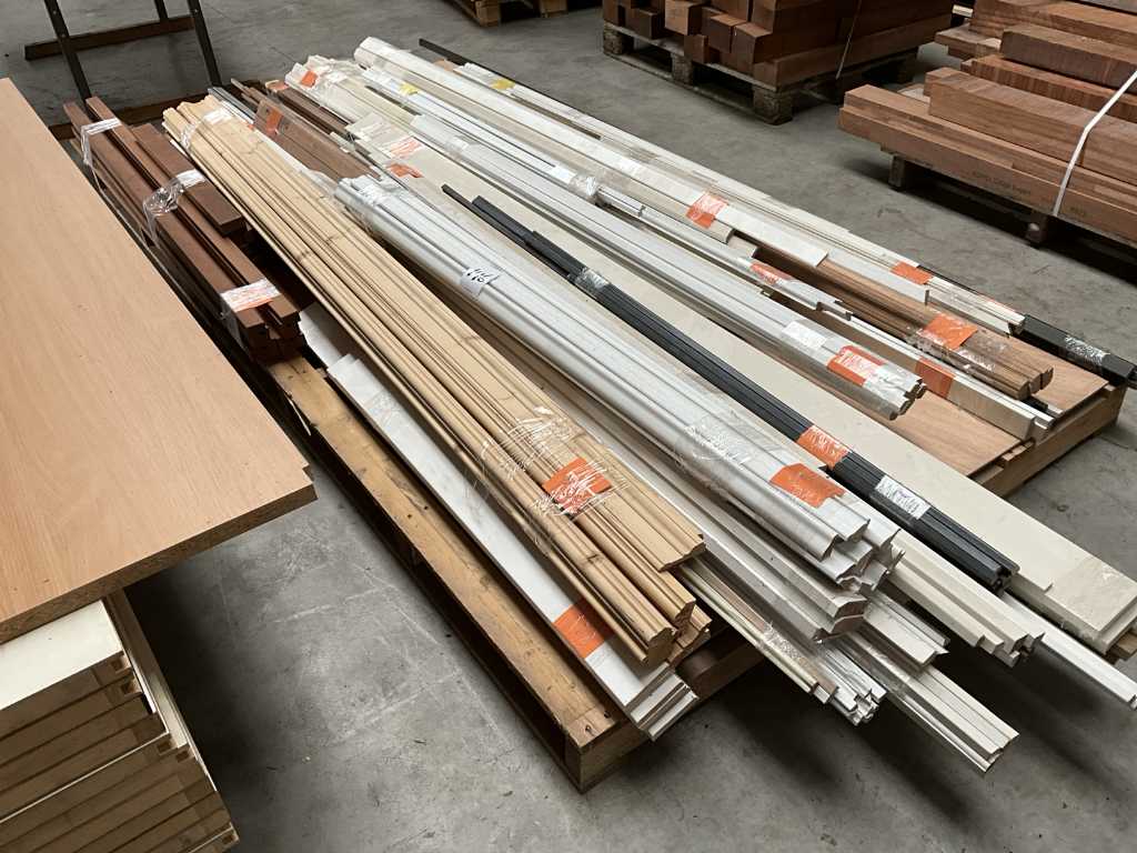 Batch of slats & skirting boards