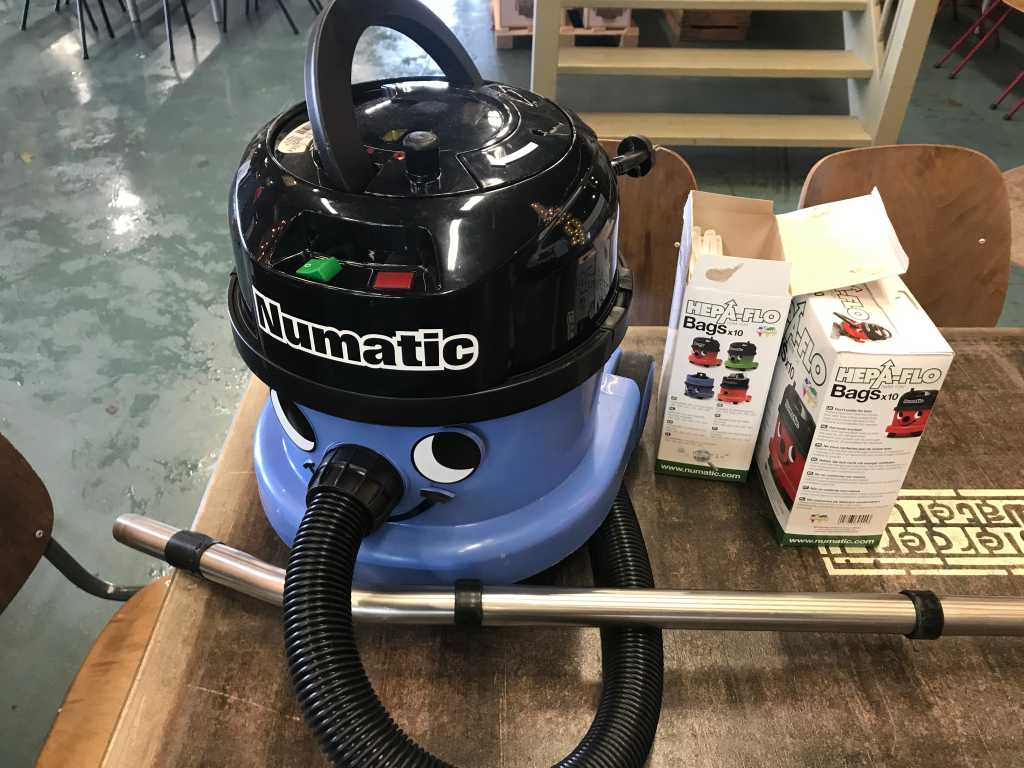 Numatic - HVN-201 Henry - Vacuum cleaner