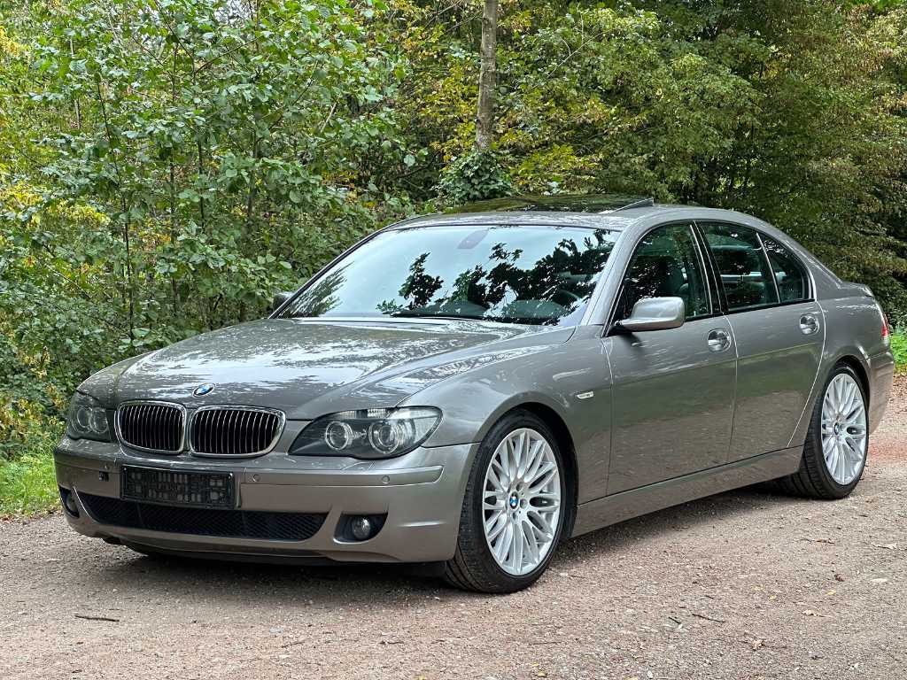 BMW - 730D - Passenger car