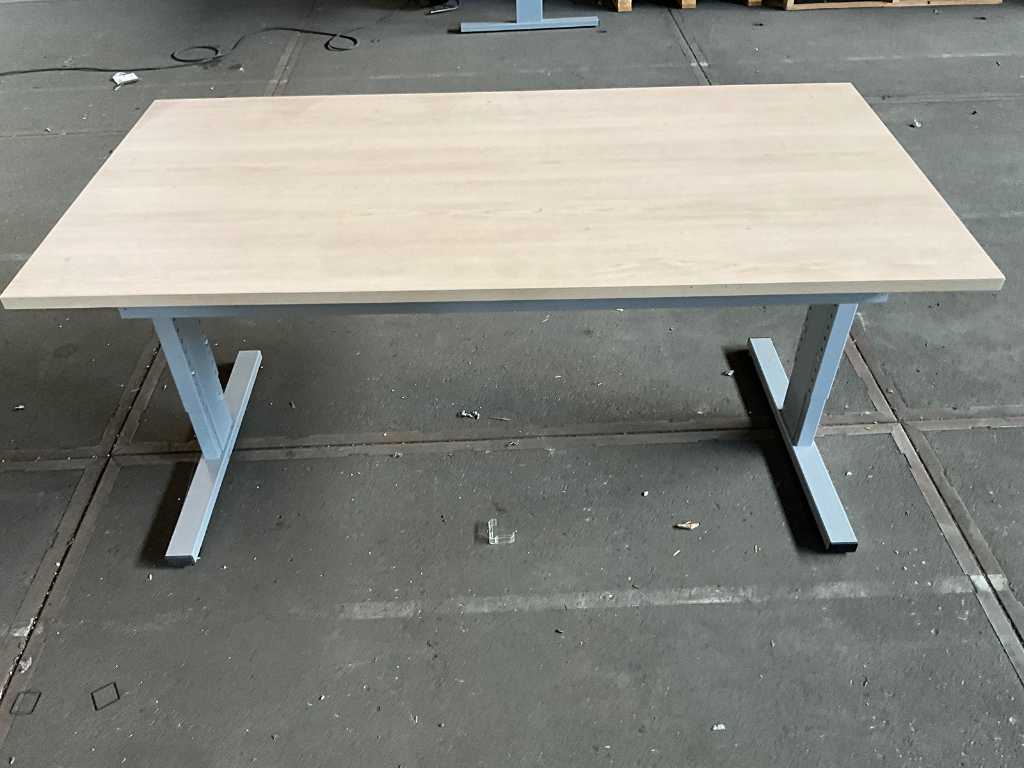 Desk, height adjustable 160x80cm