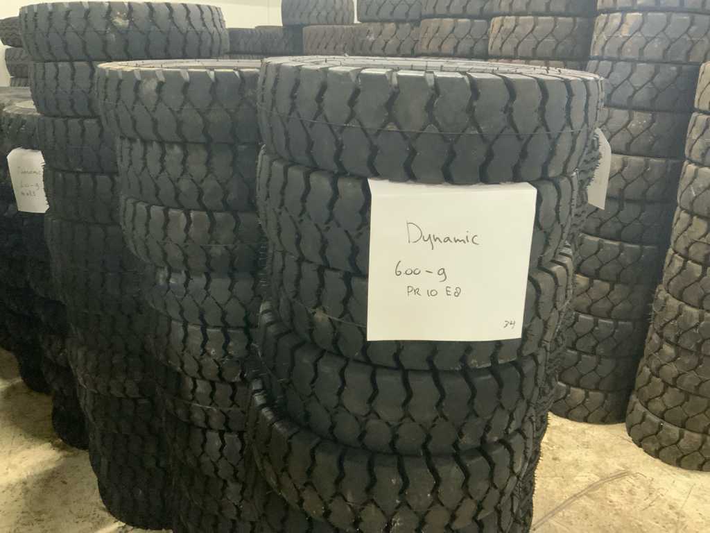 Dynamic Forklift Tire (8x)