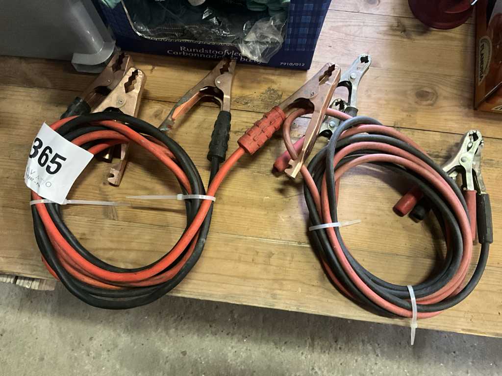 2 câbles de démarrage différents
