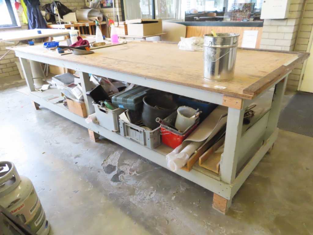 Work table (2x)