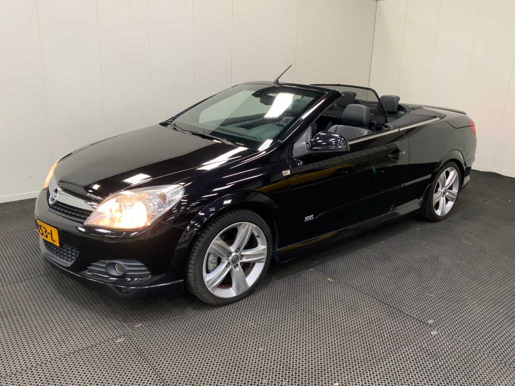 Opel - Astra TwinTop - 1.9 CDTi Cosmo - Samochód osobowy -2010