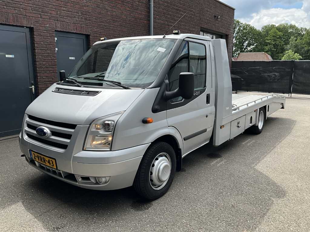Ford Transit - Commercial vehicle