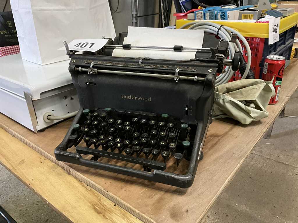Vintage Typewriter UNDERWOOD