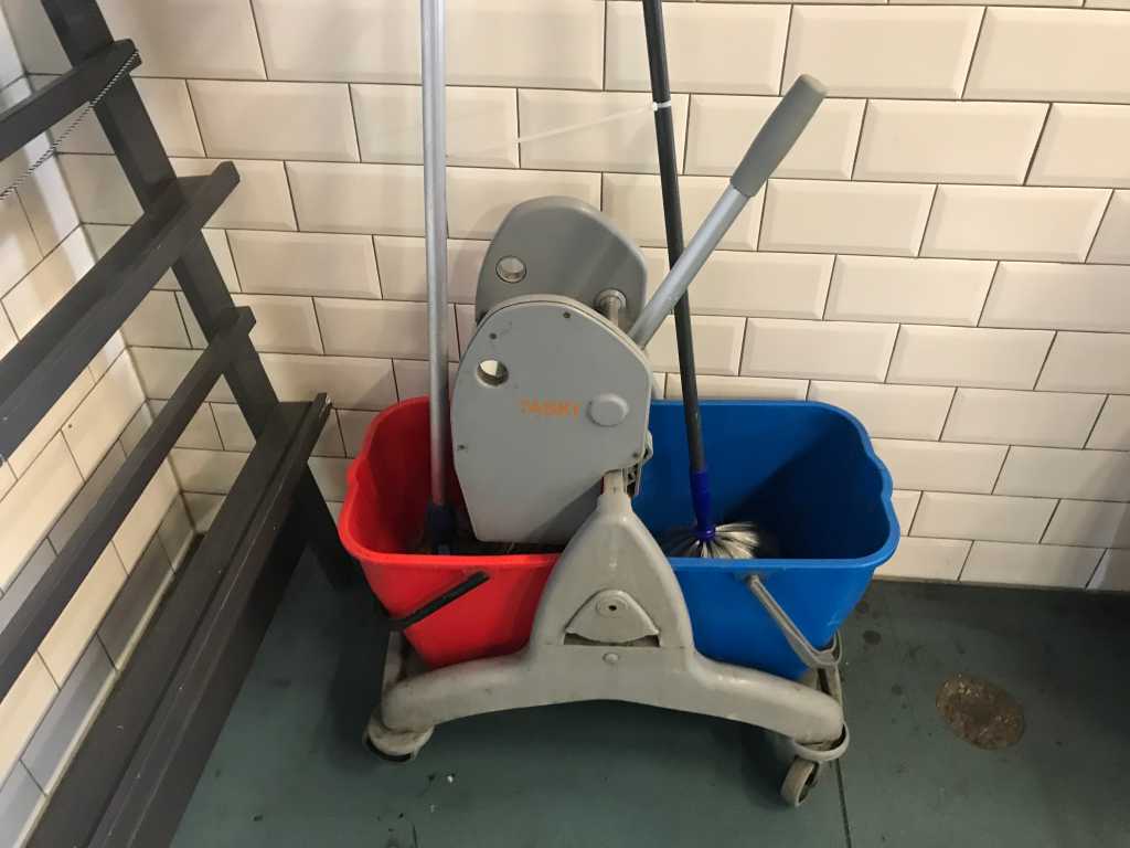 Taski - Wózek do sprzątania