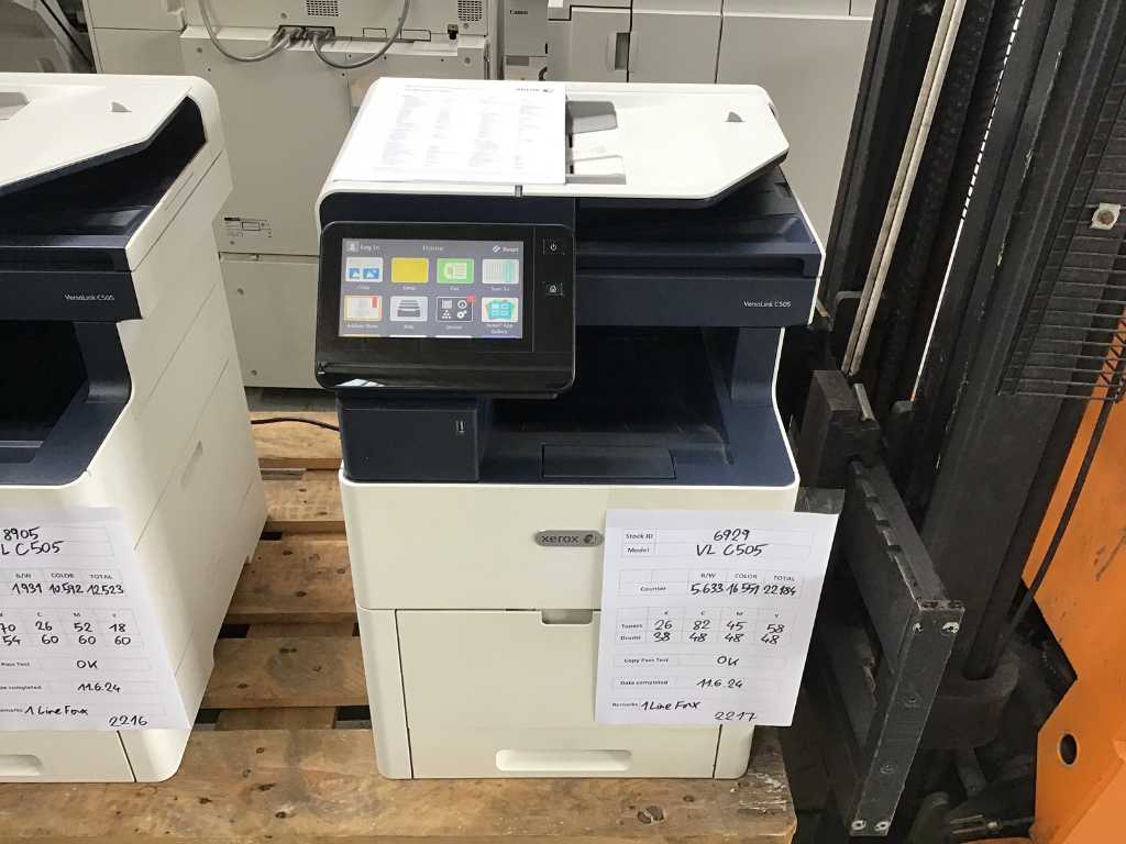 Xerox - 2020 - Little used, very small counter - VersaLink C505 - All-in-One Printer