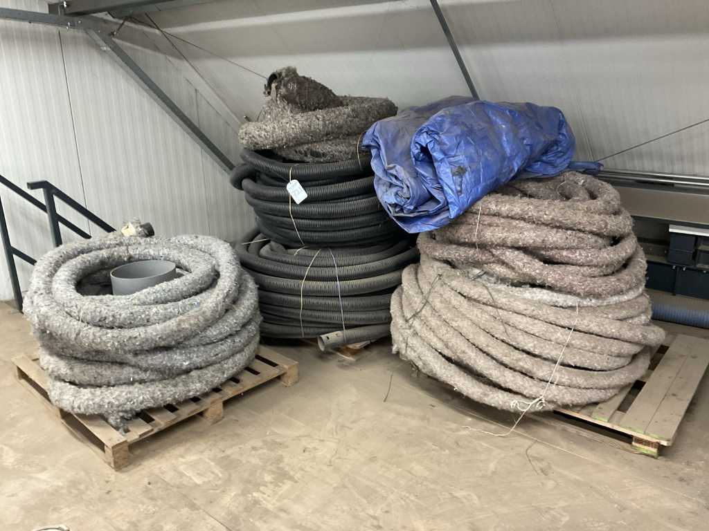 Batch of drainage hoses