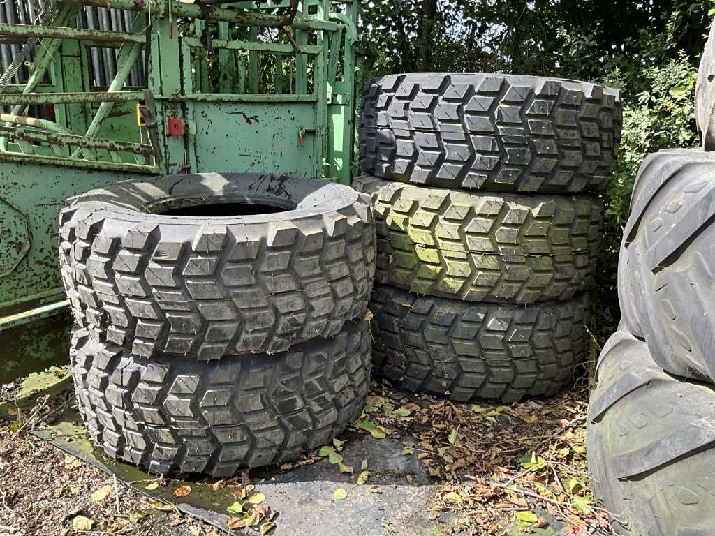 Retreaded tyres (5x)