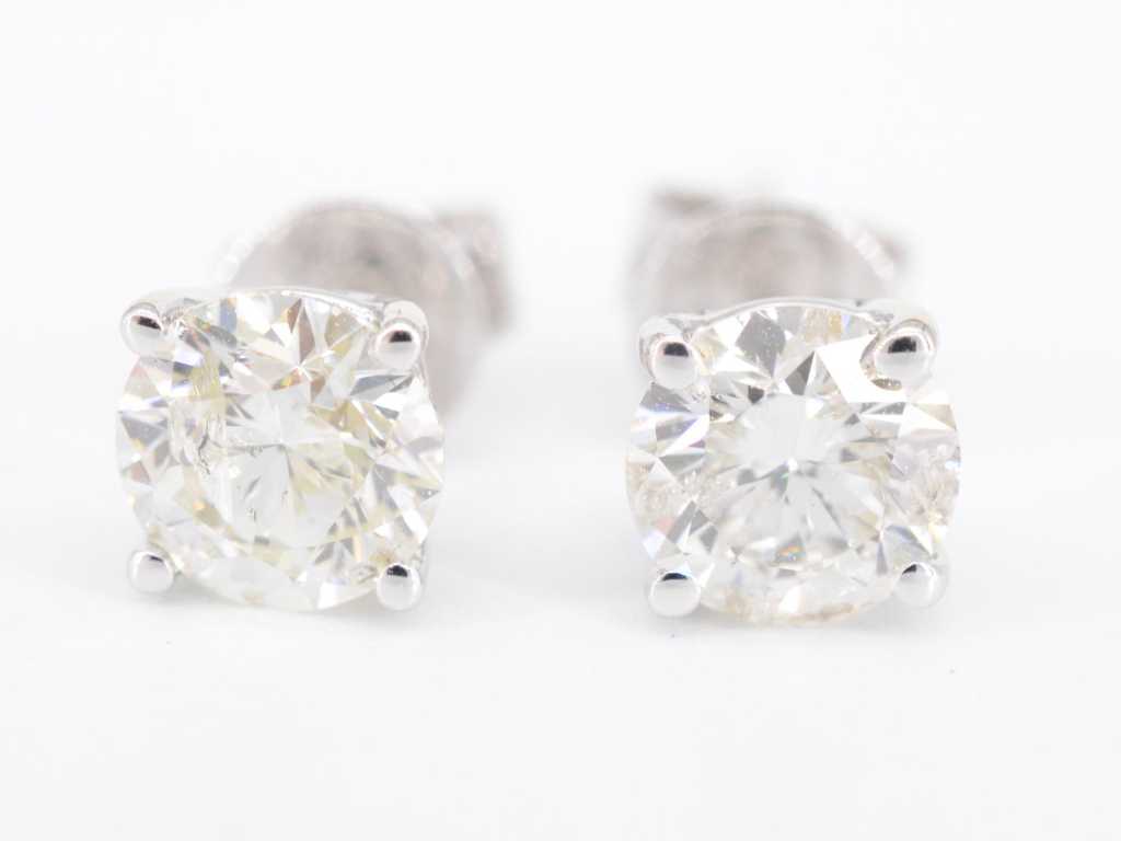 Witgouden oorbellen met twee solitaire diamanten van 1.00 carat totaal