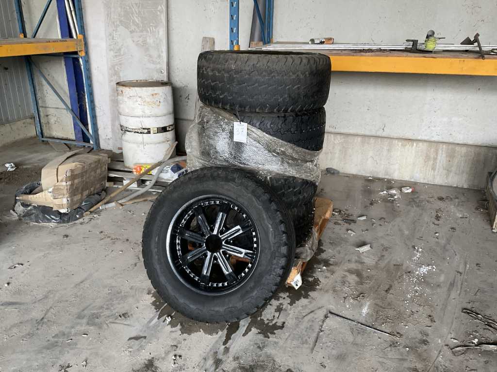 Kumho Road venture Car tire (5x)