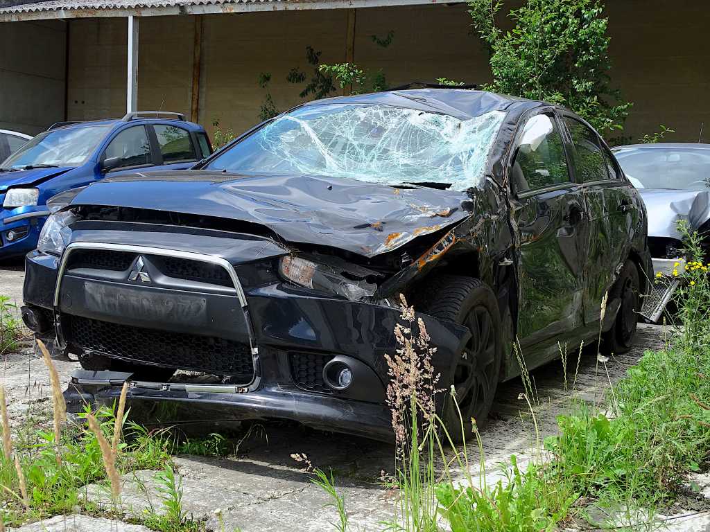 Mitsubishi Lancer (voiture de base / accident)