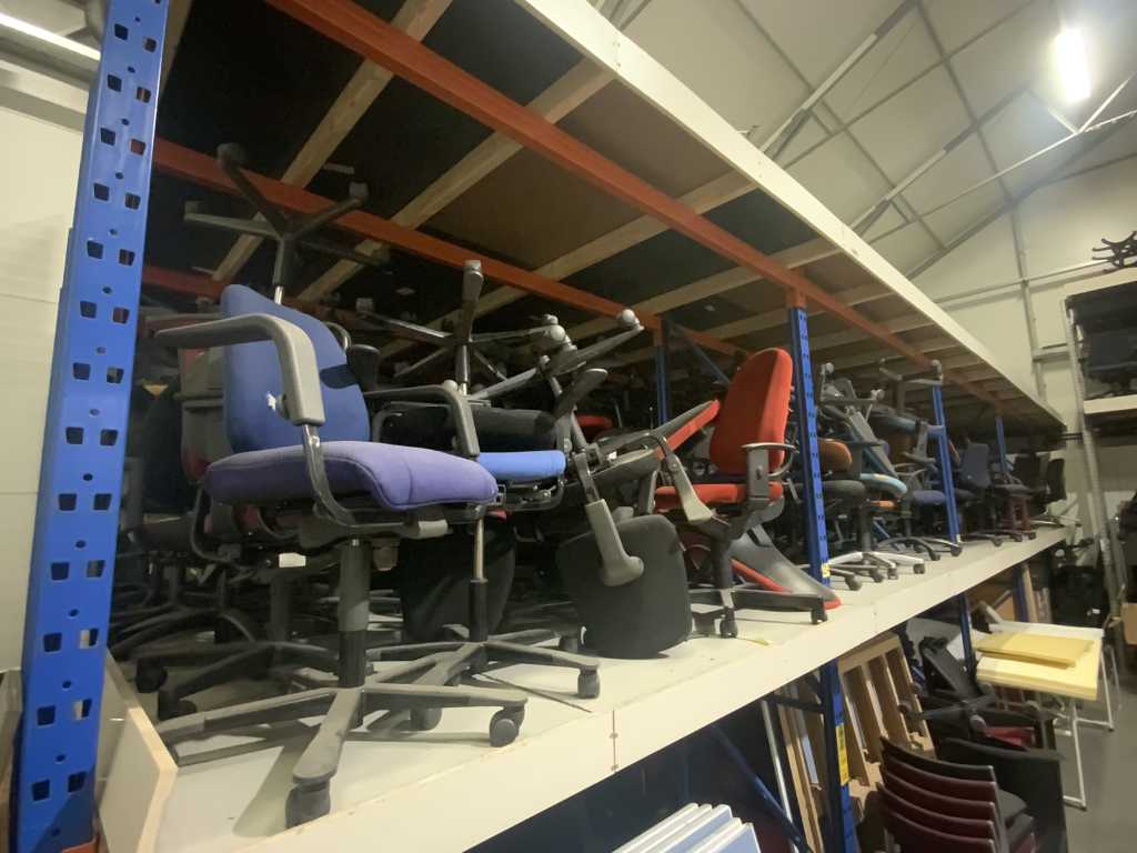 Batch of office chairs (e.g. Ahrend and Interstuhl)