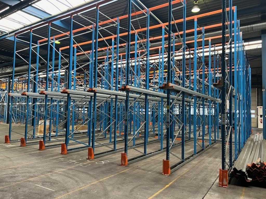 Stow - Entry rack 189 europallet places