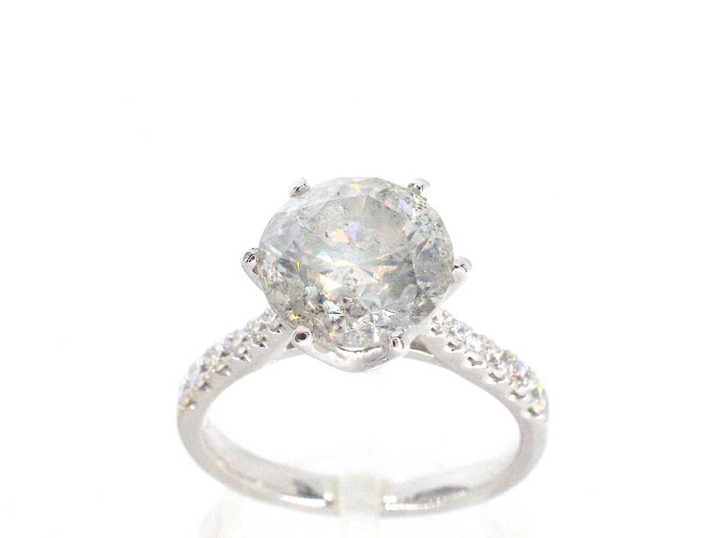 Witgouden solitair ring met een 4.00 carat diamant