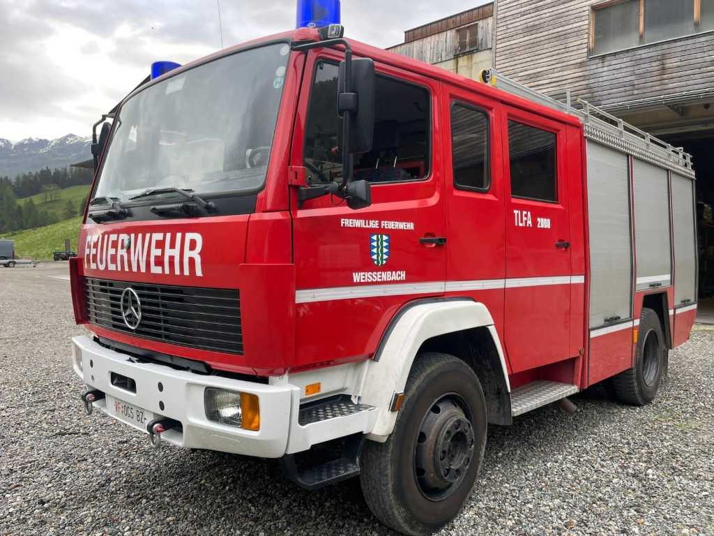 Mercedes 1124 4x4 - Fire truck