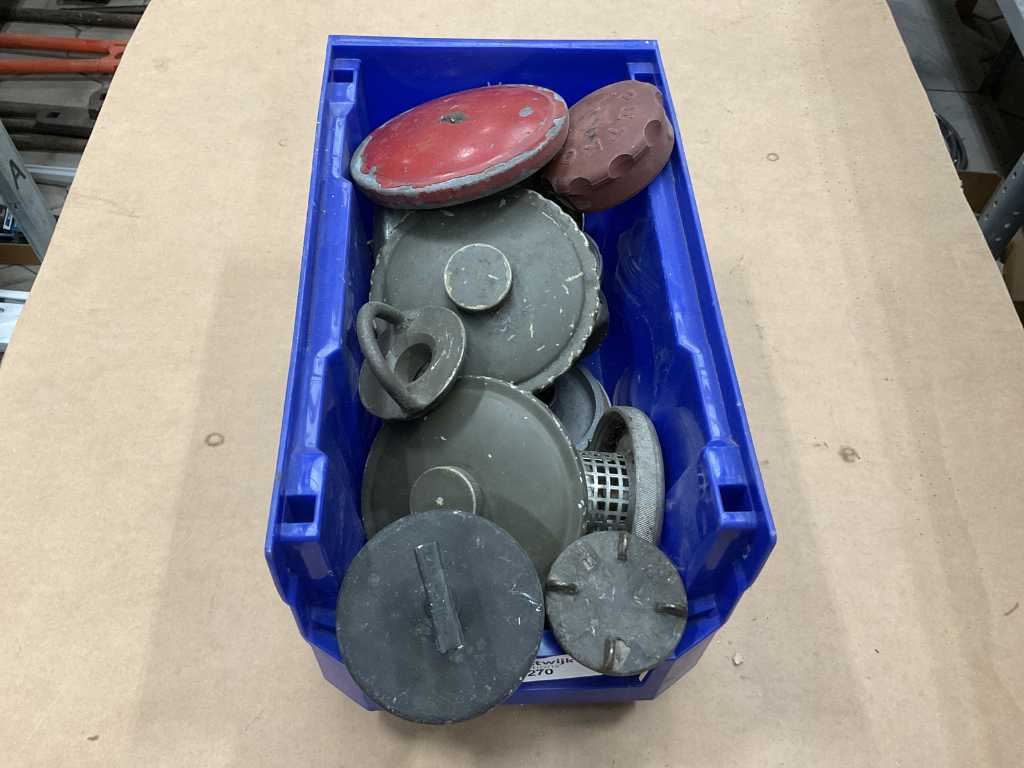 Lots of tank lids