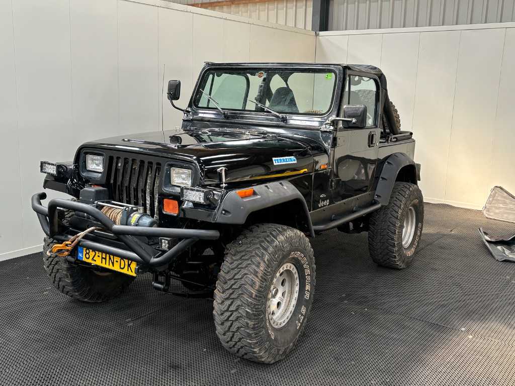 Jeep - Wrangler - 4.0i Miękki dach - Oldtimer