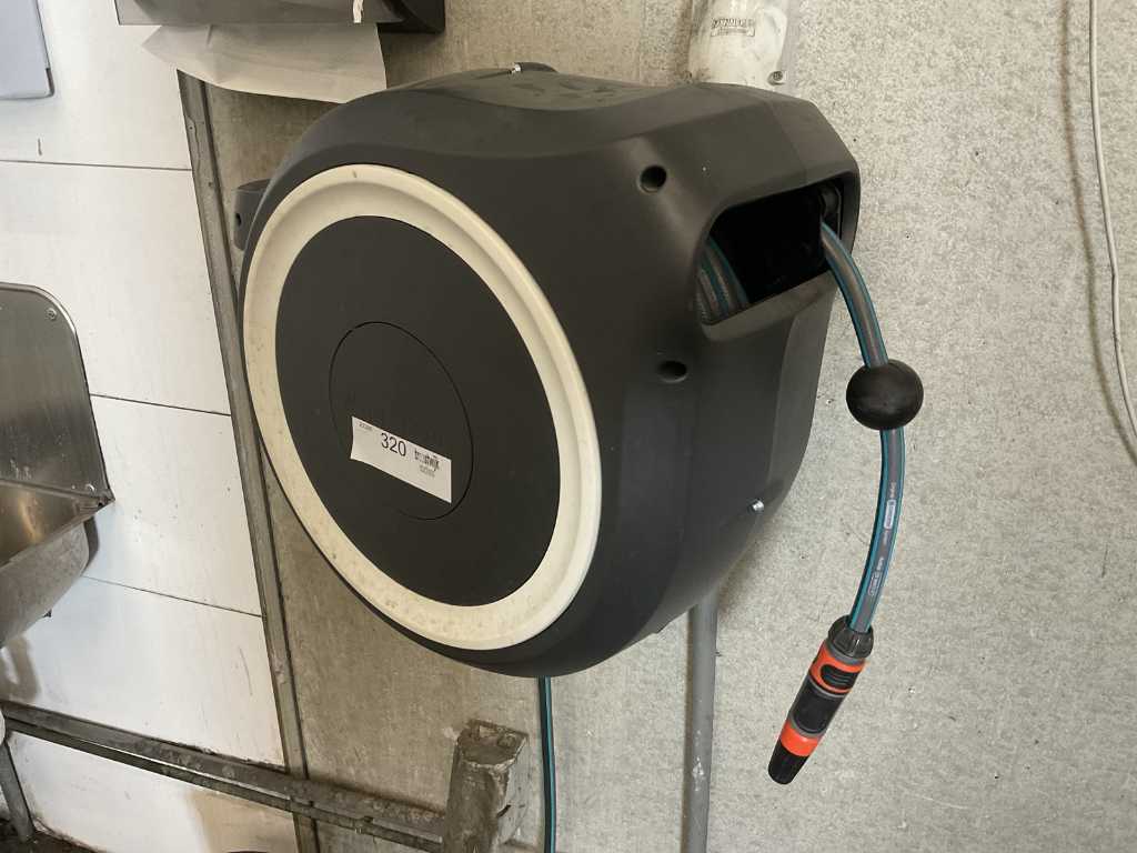 Hose reel