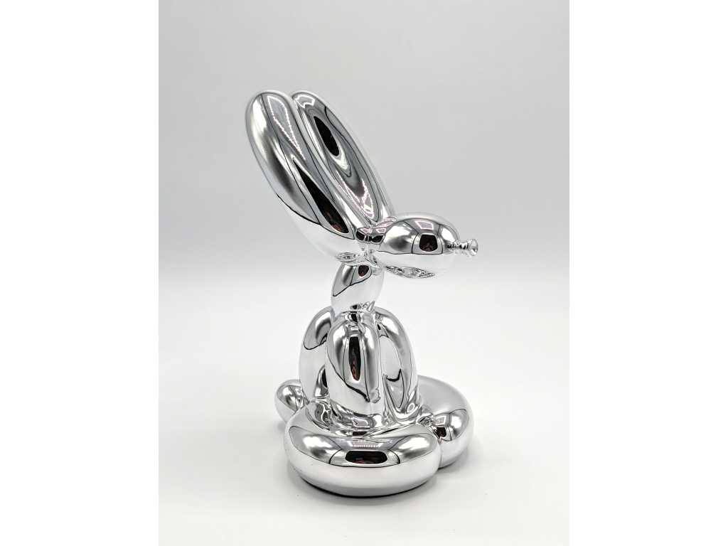 Jeff Koons Standbeeld (naar) - "Sitting Rabbit" (zilver)