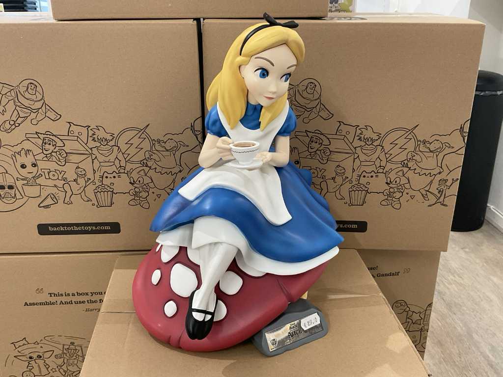 Disney Alice in Wonderland Beast Kingdom 2440/3000 Collectible