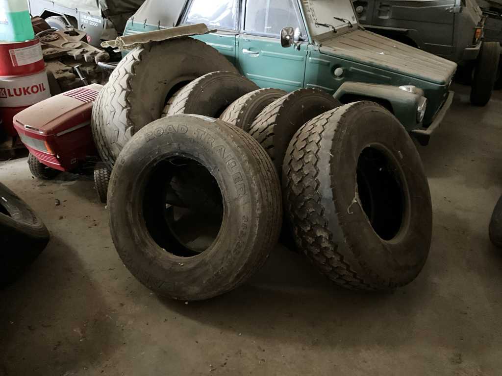 LKW-Reifen