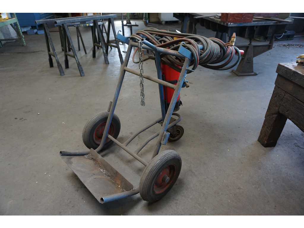 Welding trolley with hose and burner