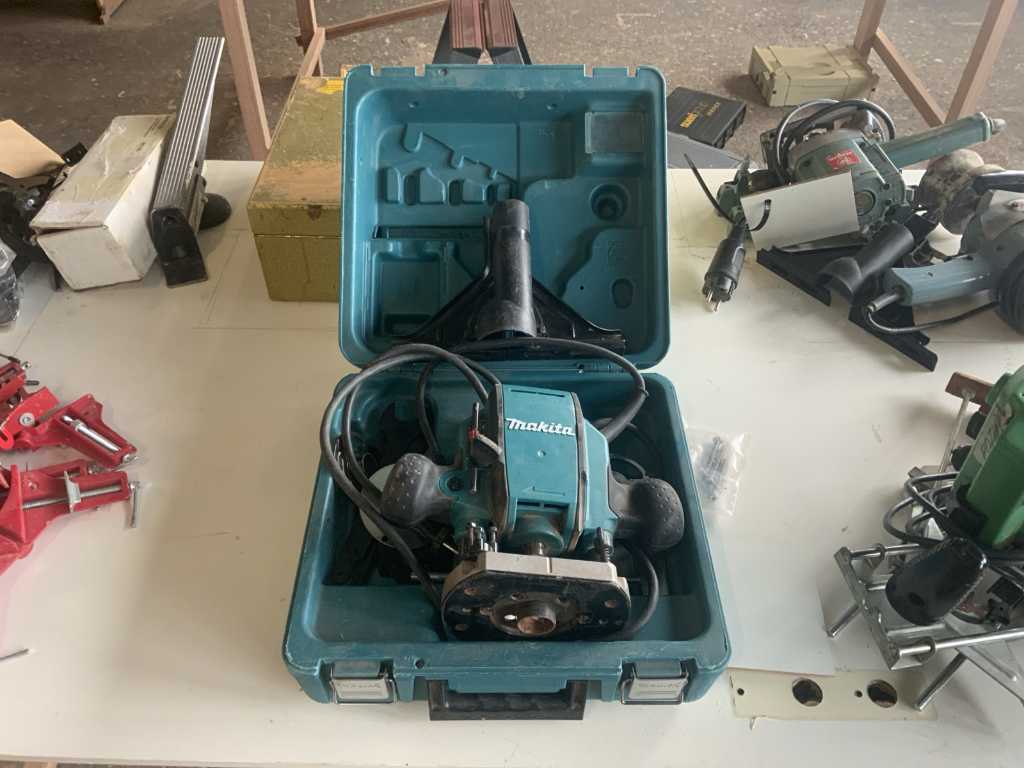 2018 Makita RP0900 router