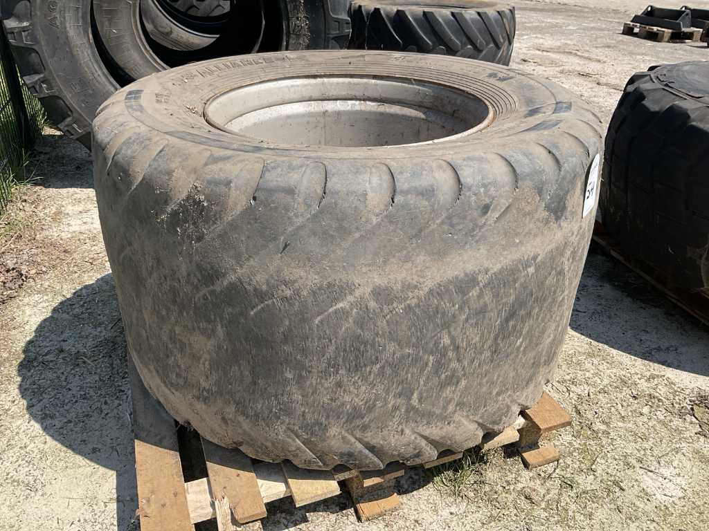 Alliance Flotation 328 Agricultural Tire with rim