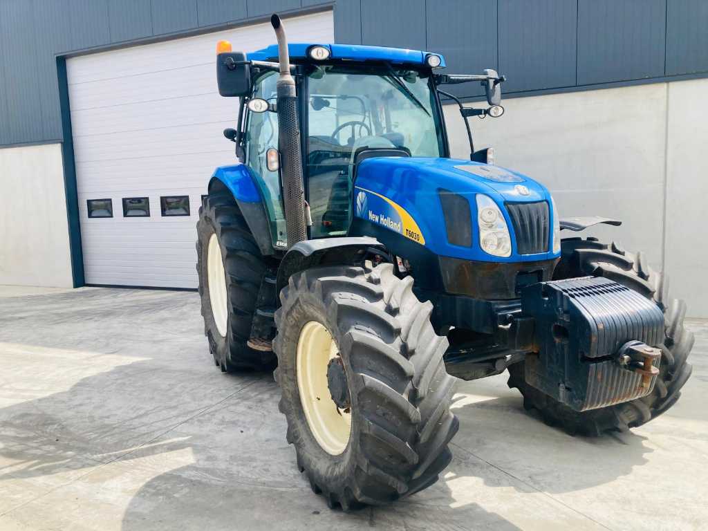 New Holland - T6030 - Tracteur 4 roues motrices - 2010