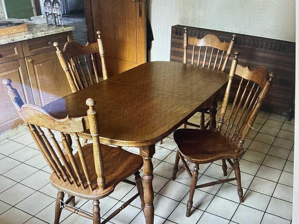 Table de cuisine en bois + 4 chaises