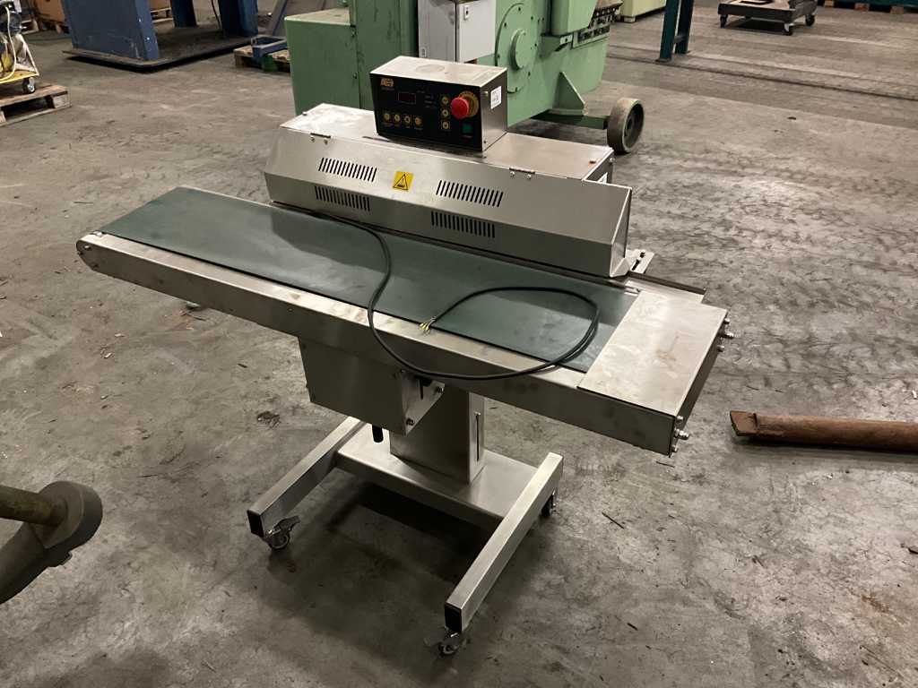 2015 AE D552 HS2 Stainless Steel Horizontal Band Sealer