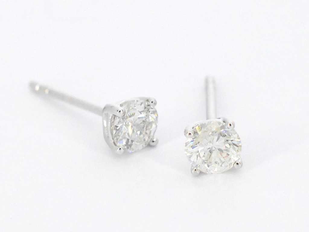 White gold diamond earrings of 1.00 carat