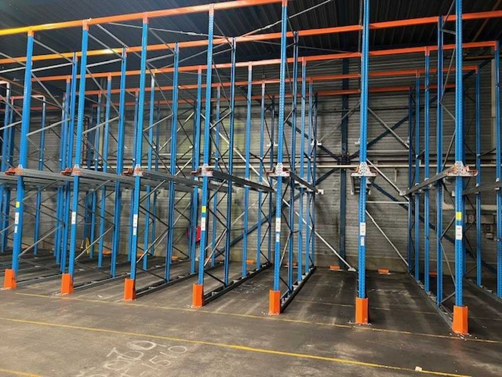 Stow - Entry rack 189 europallet places
