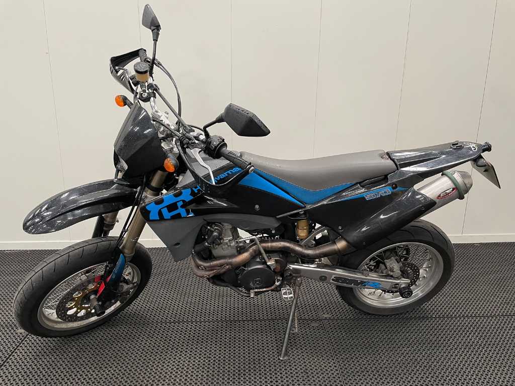 Husqvarna - Tour - SM 570R - Motocykl