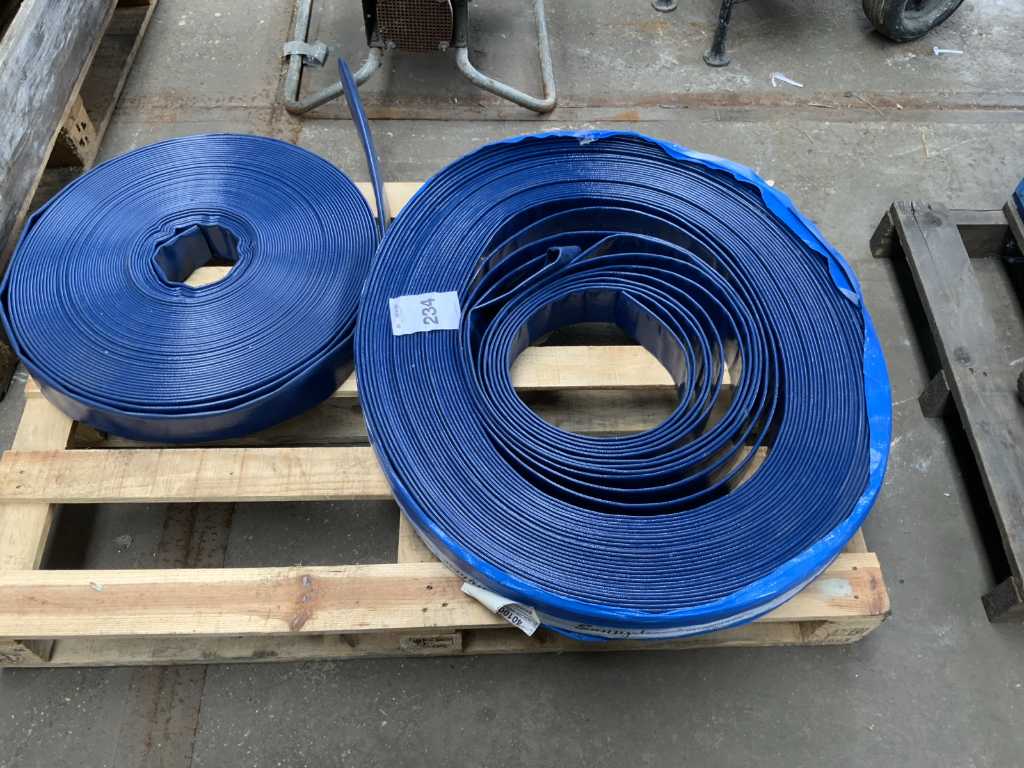 Water hose (2x)