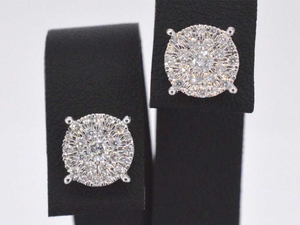 White gold earrings with a brilliant-cut diamond