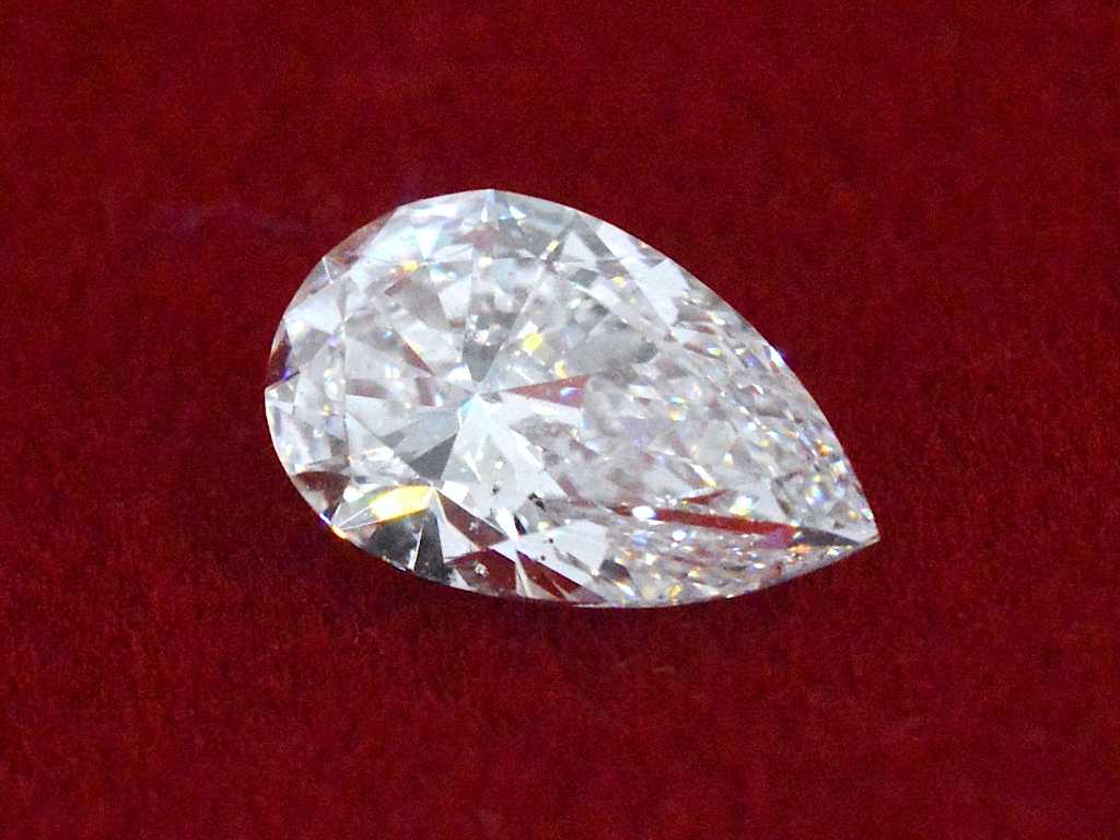 Diamond - 1.00 carats Pear shape cut diamond (certified)