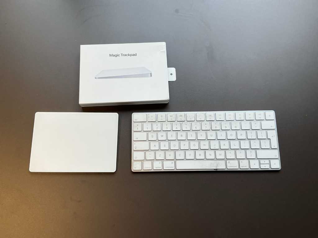 Tastiera Apple + trackpad