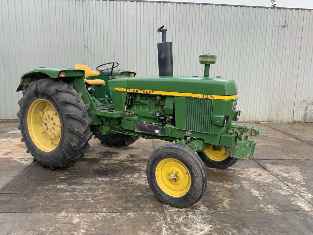 John Deere 3135 Oldtimer tractor